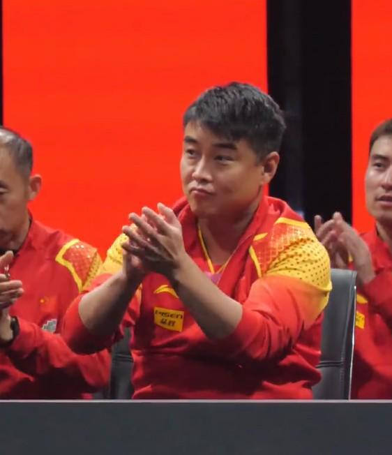 必一运动图片展示